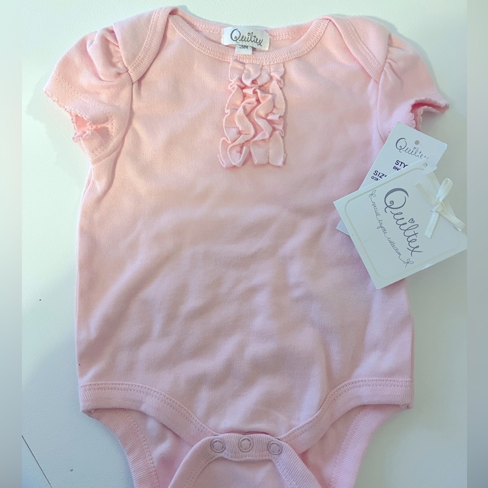 NWT Quiltex Pink Bodysuit Size 3 Months